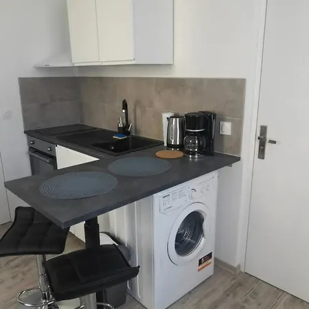 Appartement Lumineux En Rez De Chaussee *